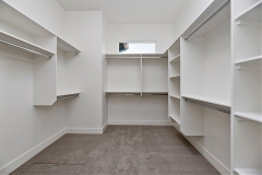 Master-Closet
